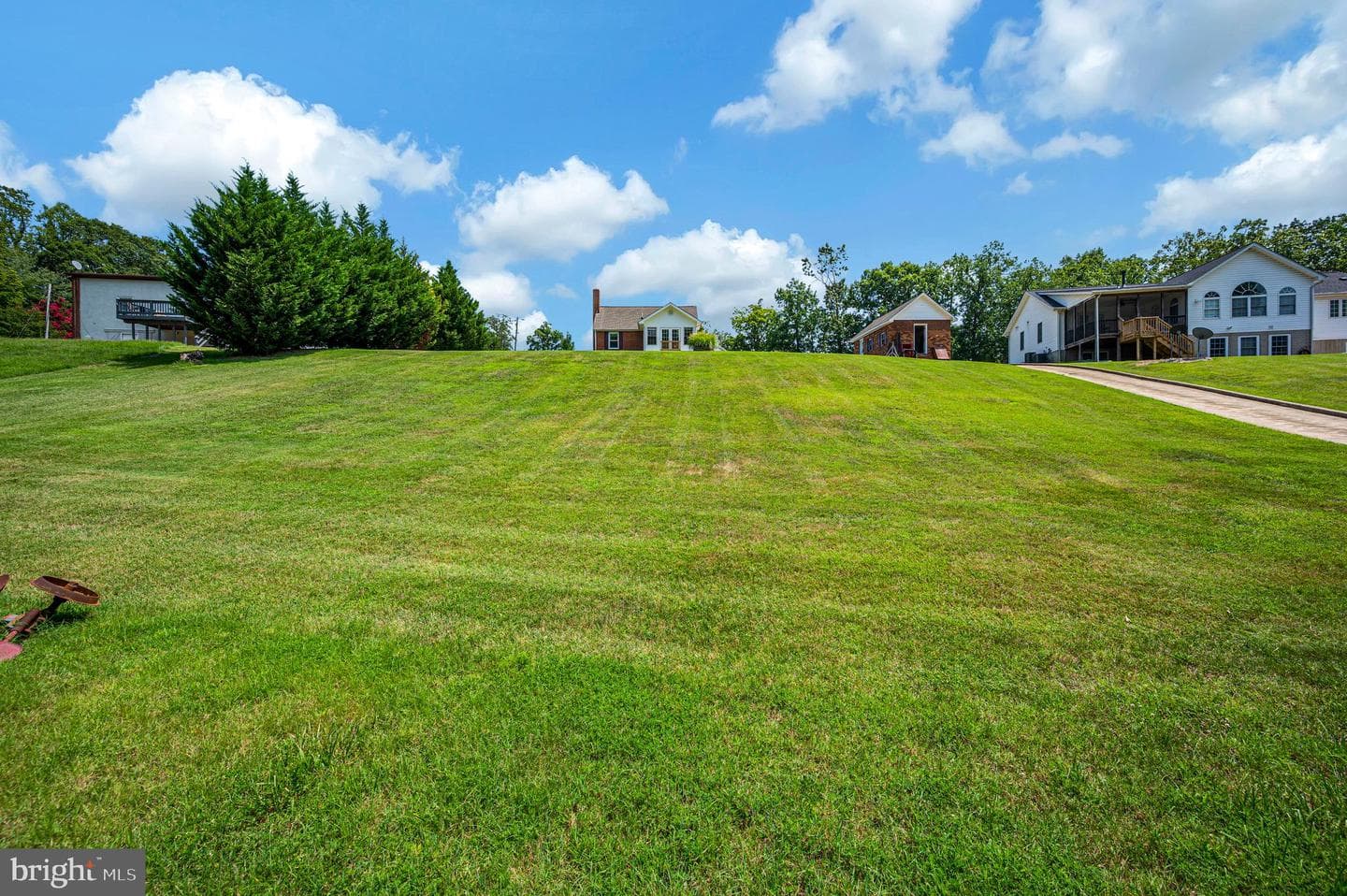 519 Telegraph Road photo 58