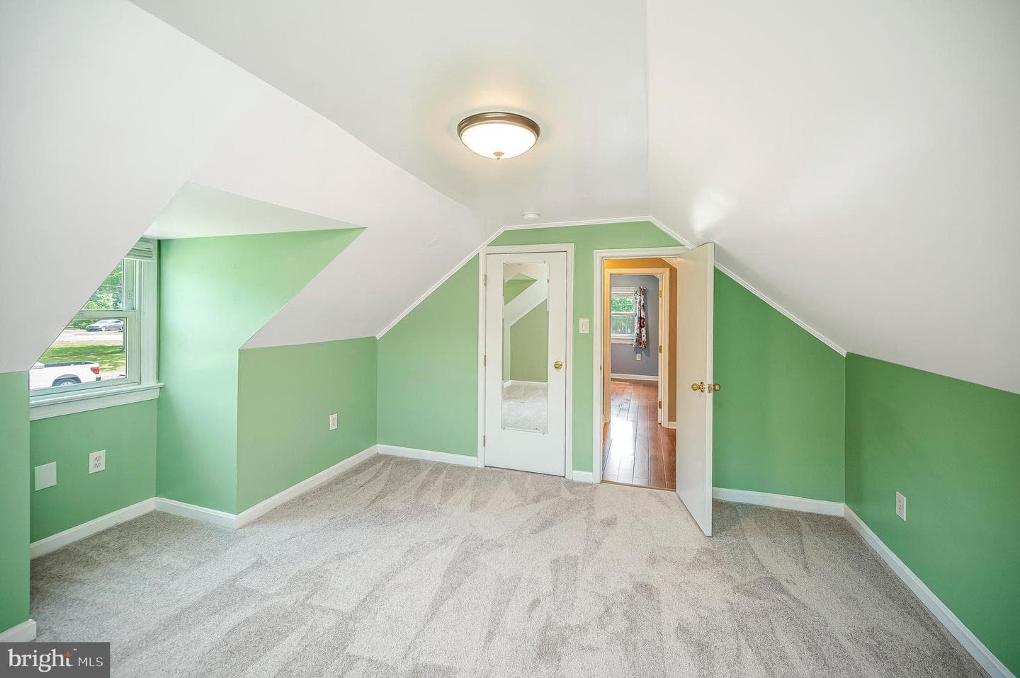 519 Telegraph Road photo 90