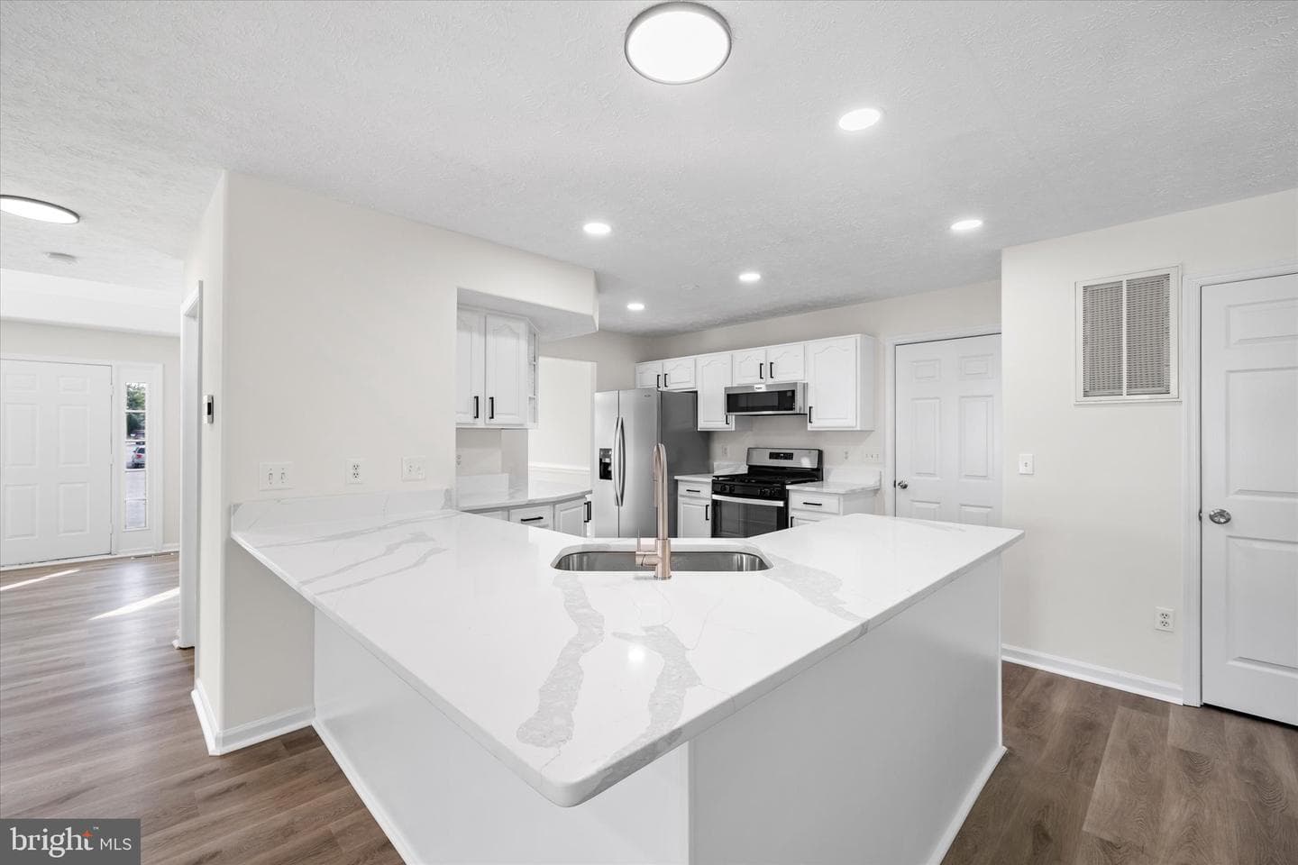 28 Brush Everard Court photo 12