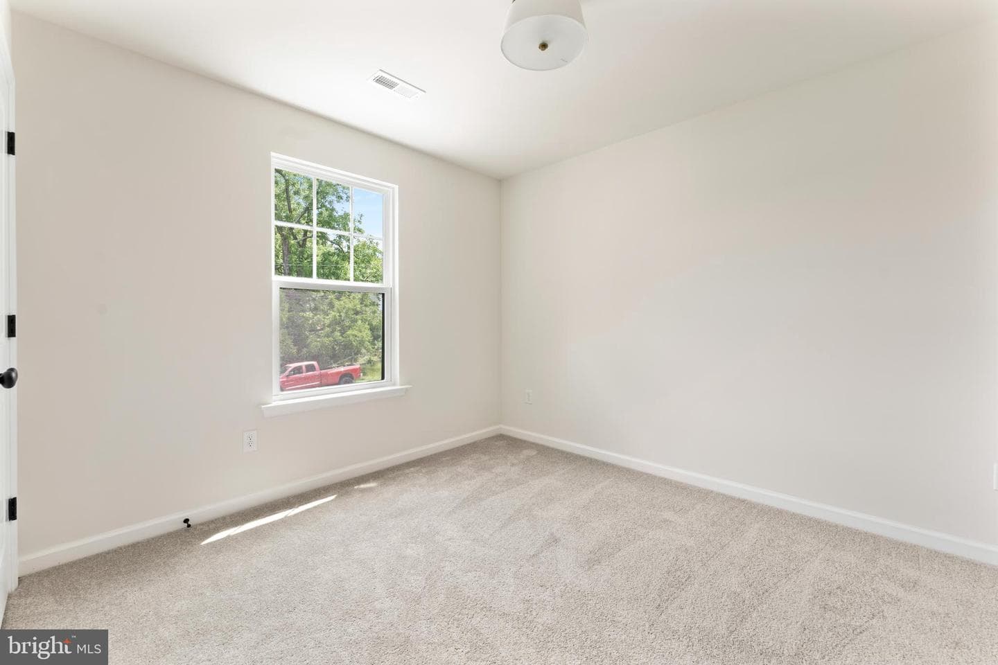 203 Jett Drive photo 32