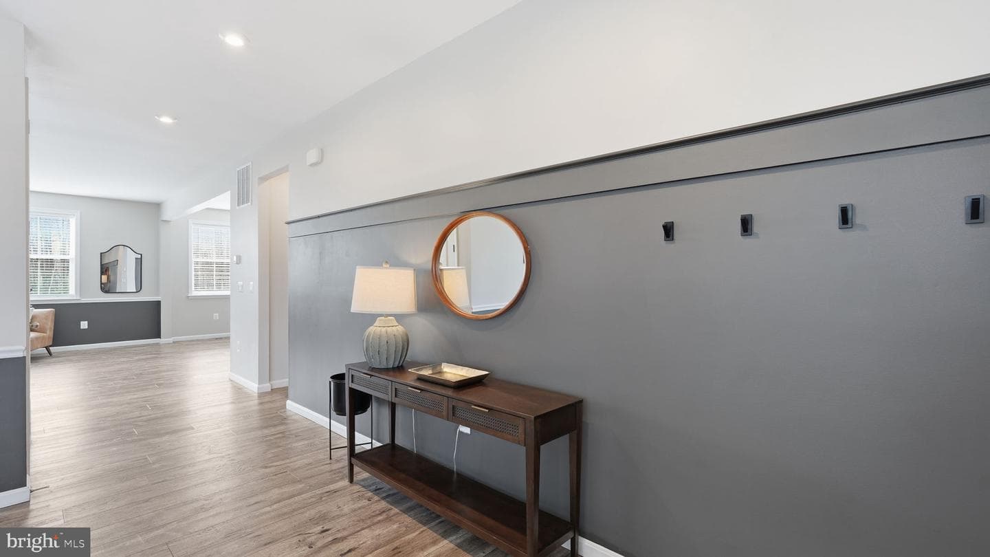 1055 Aspen Road photo 4