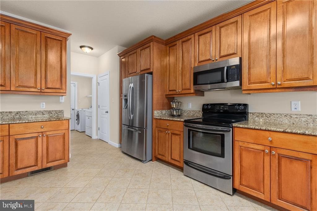 5436 Larissa Court photo 12
