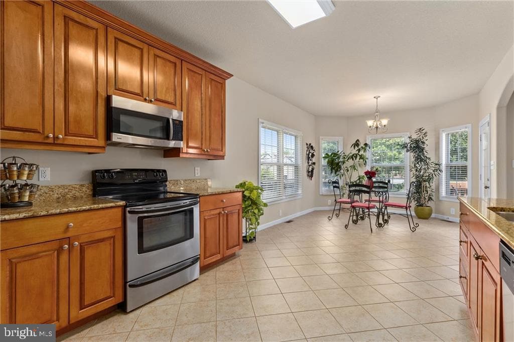 5436 Larissa Court photo 13