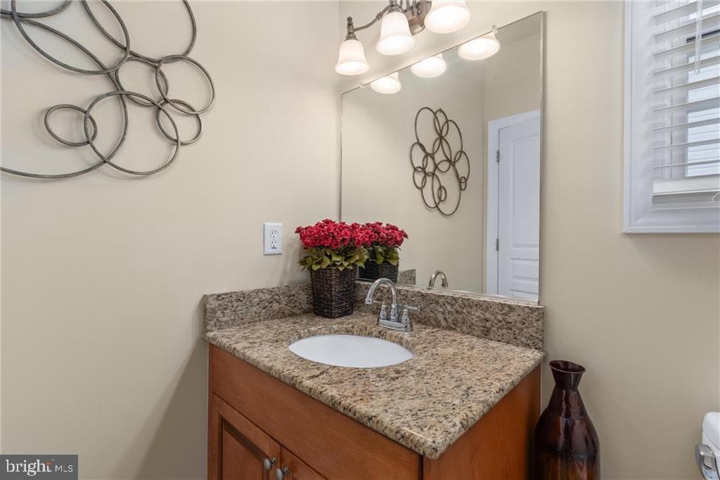 5436 Larissa Court photo 17