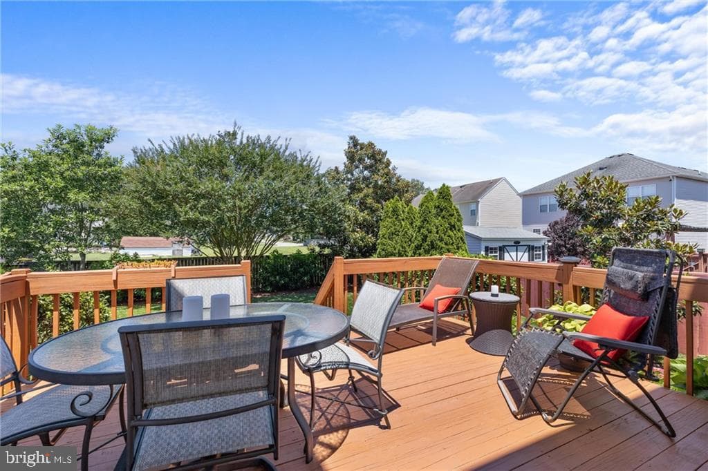 5436 Larissa Court photo 38