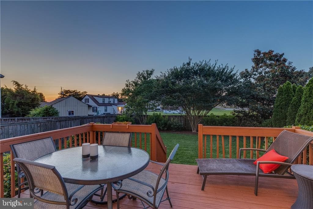 5436 Larissa Court photo 45