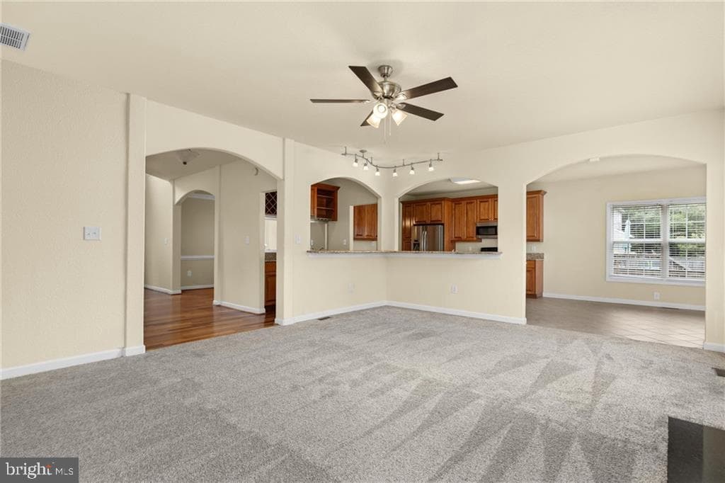 5436 Larissa Court photo 6