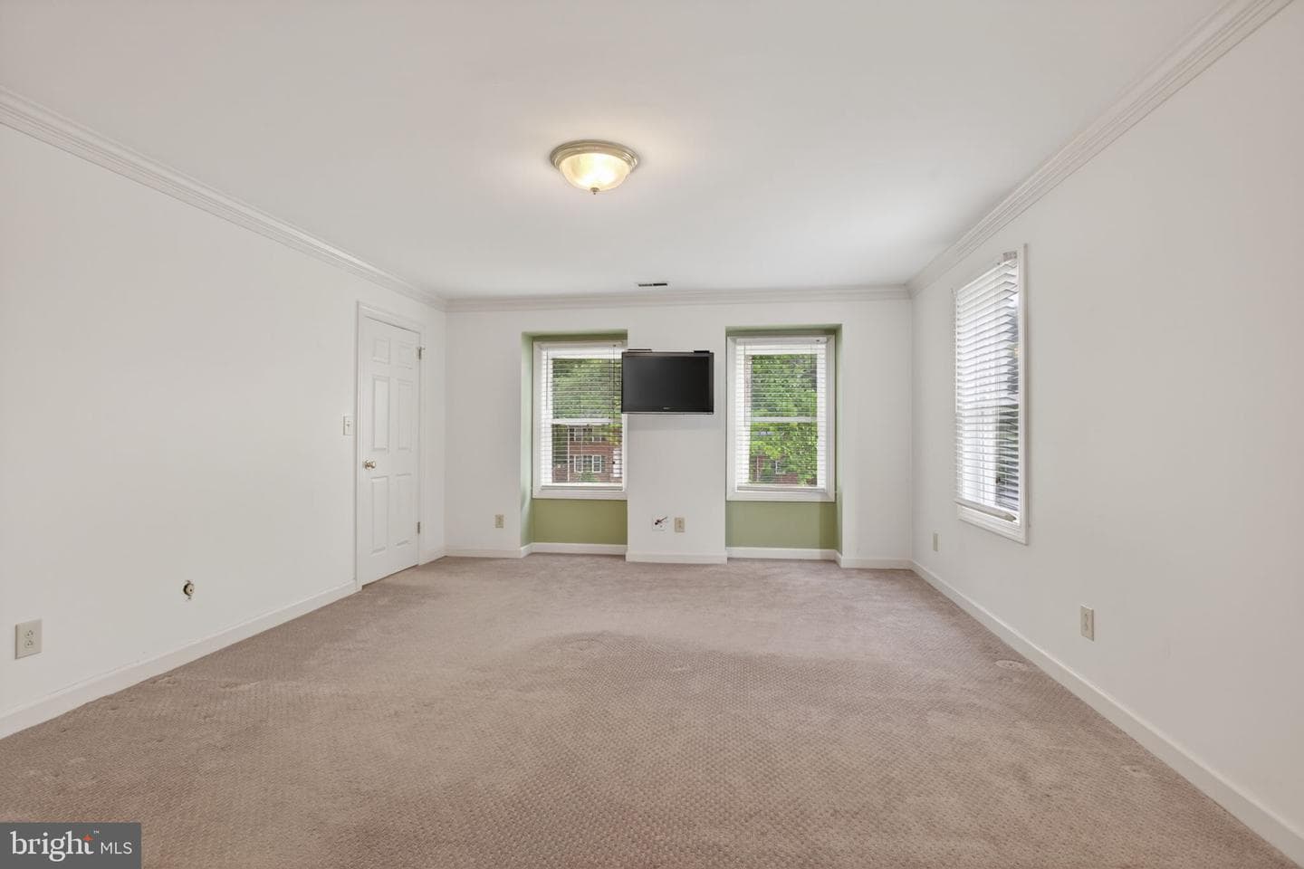 4073 Bridgehampton Lane photo 35