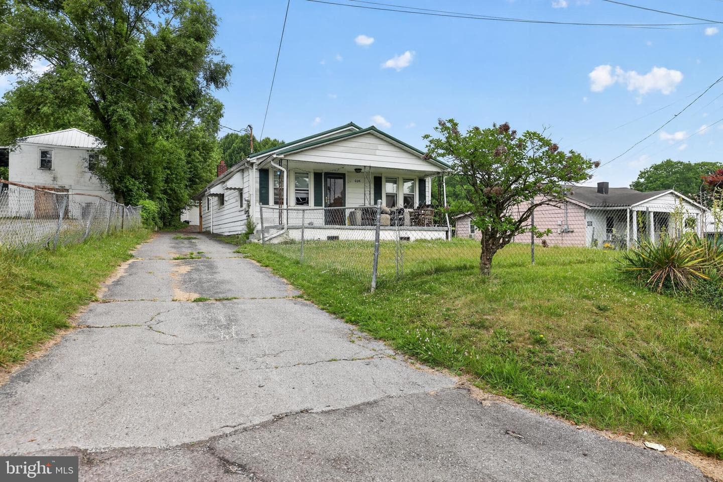 604 Shakesville Rd, Bristol