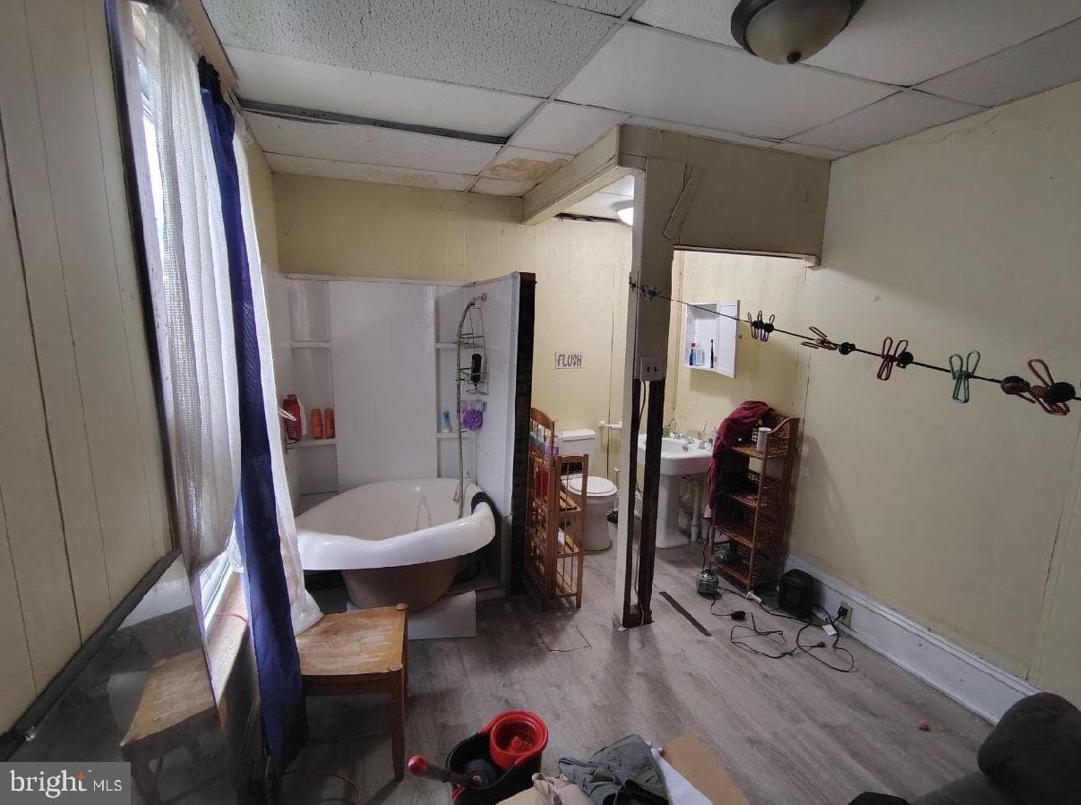 1021 Fairmount photo 5