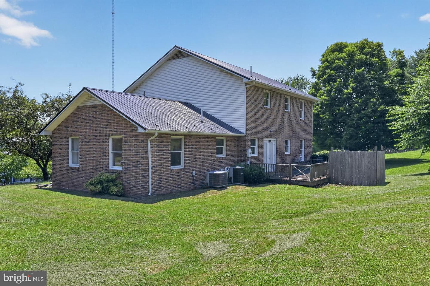 797 Falcon Drive NE photo 5