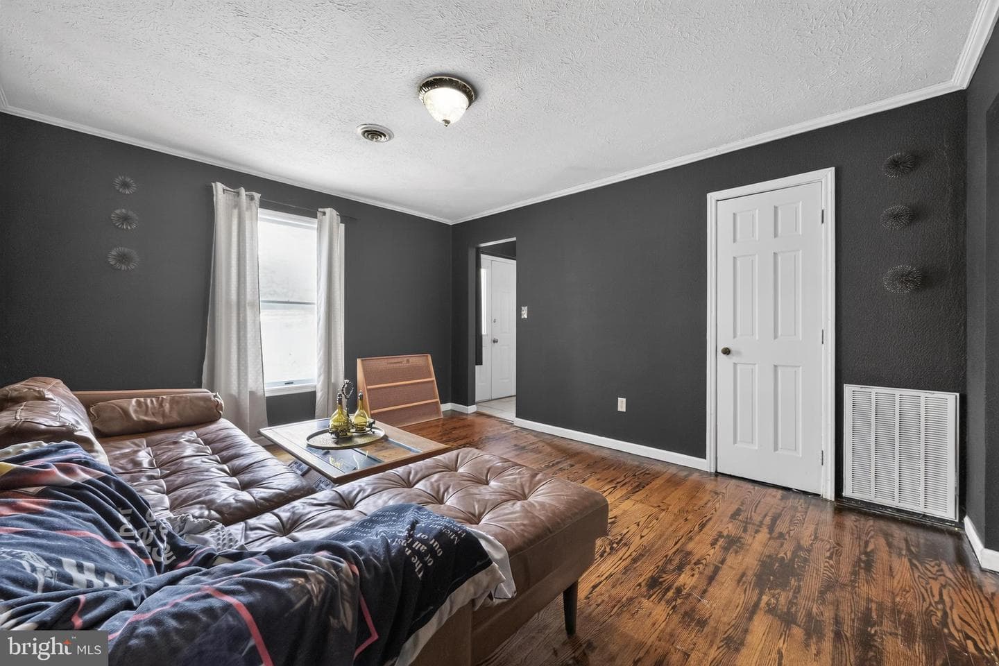 797 Falcon Drive NE photo 9