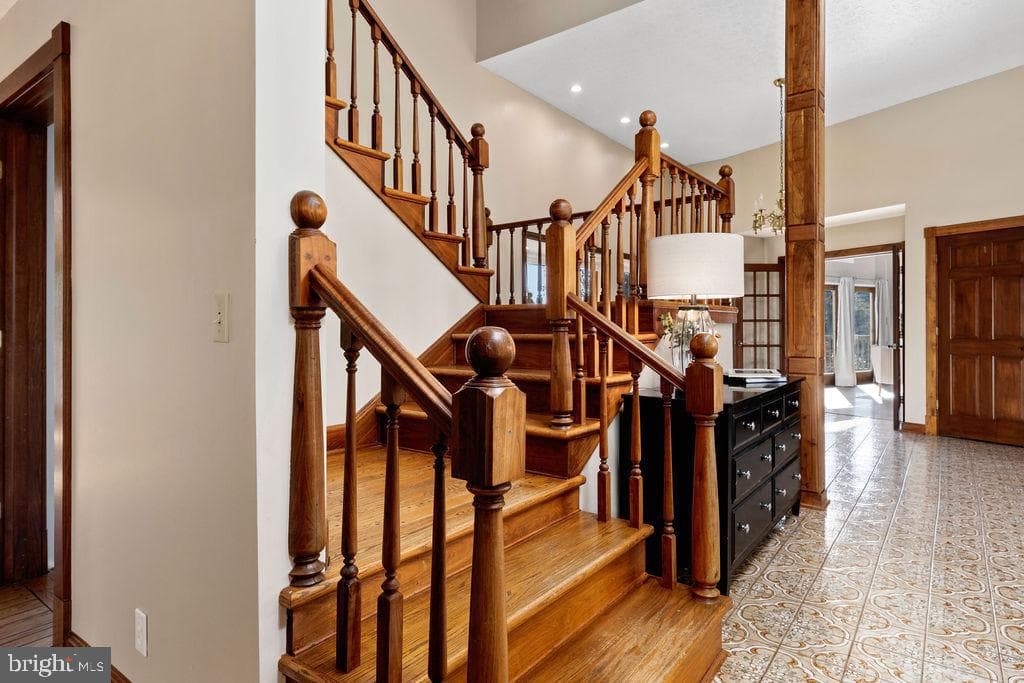 952 Fairway Drive photo 20