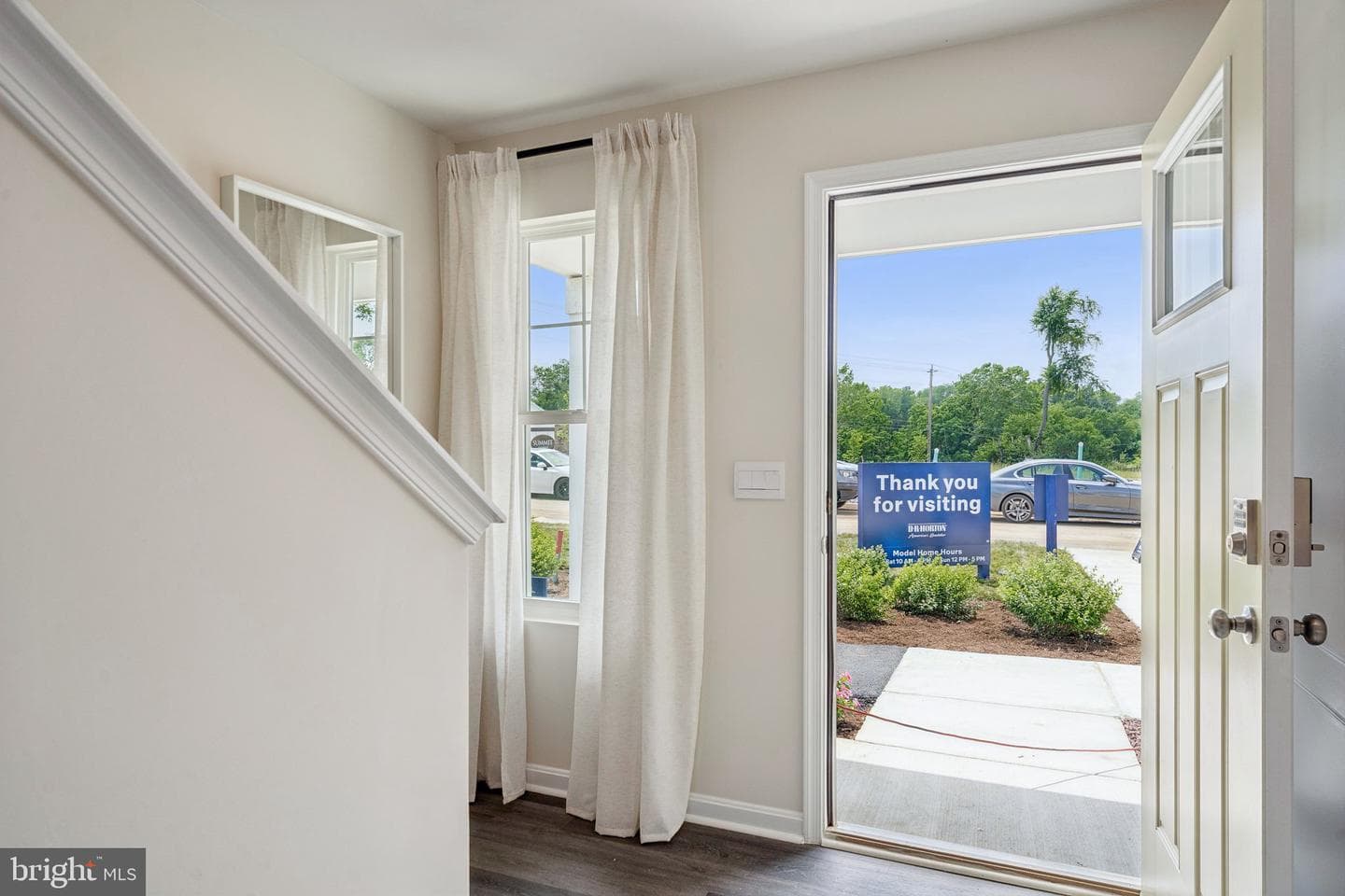 233 Camden Drive photo 17