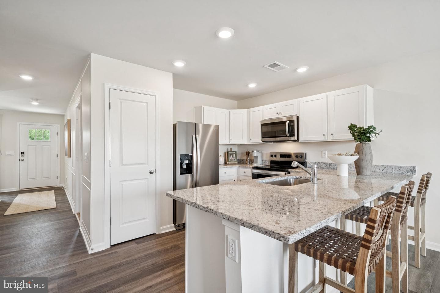 233 Camden Drive photo 6