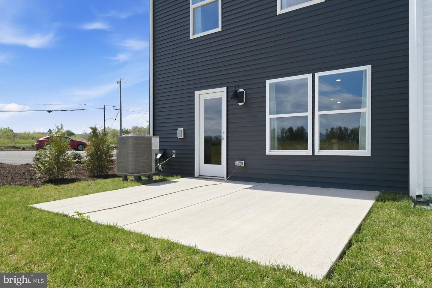 221 Camden Drive photo 32