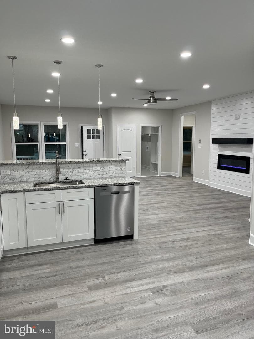 1080 Glebe Harbor Dr photo 9