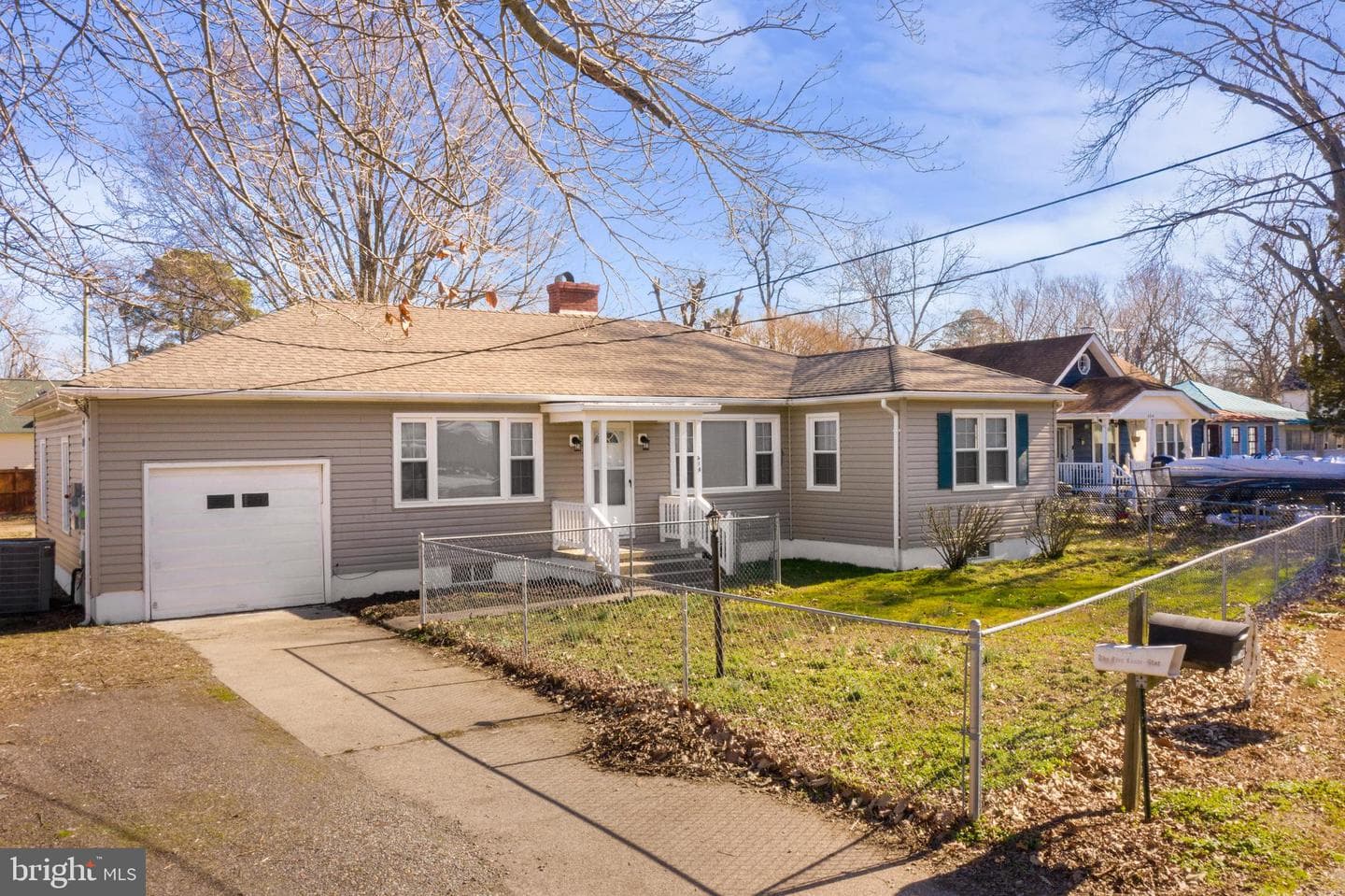 518 Bancroft Avenue photo 2