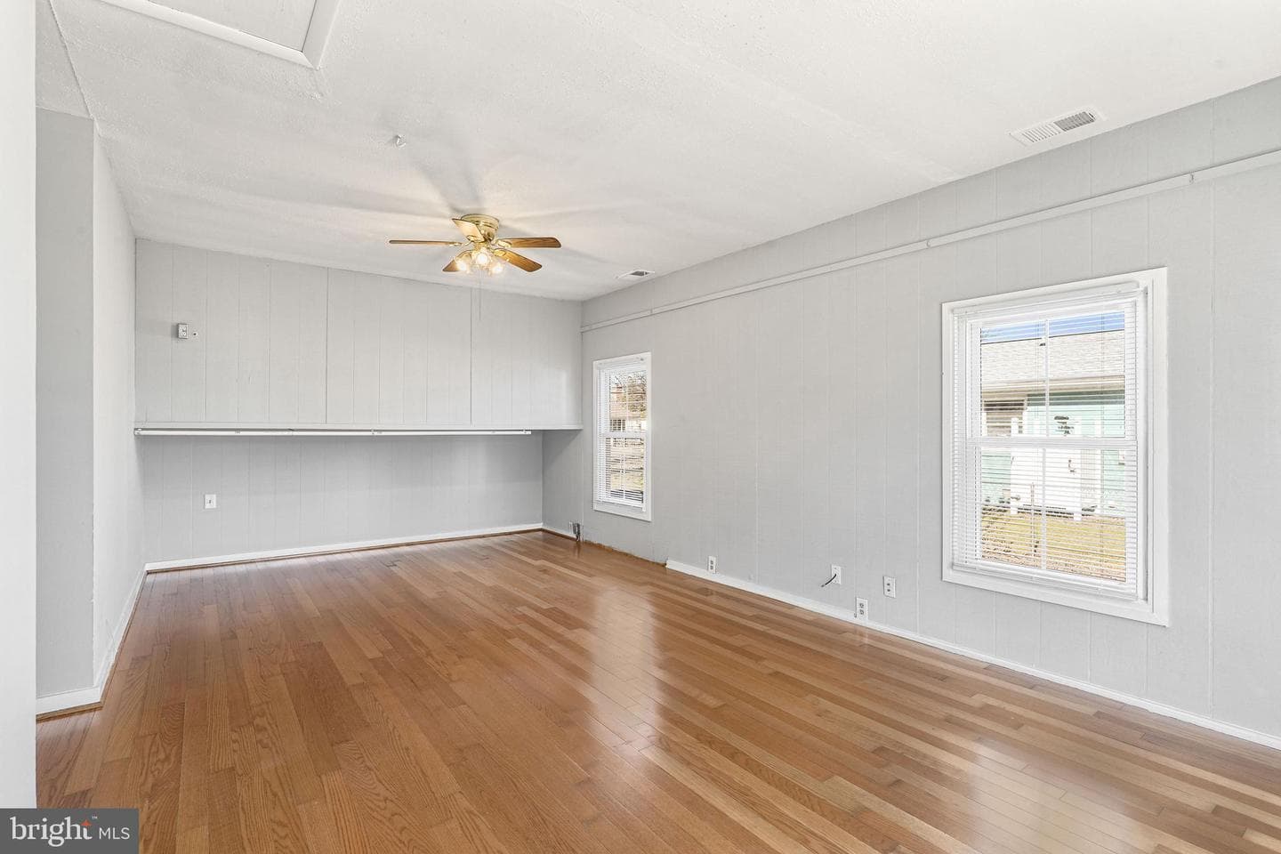 518 Bancroft Avenue photo 28