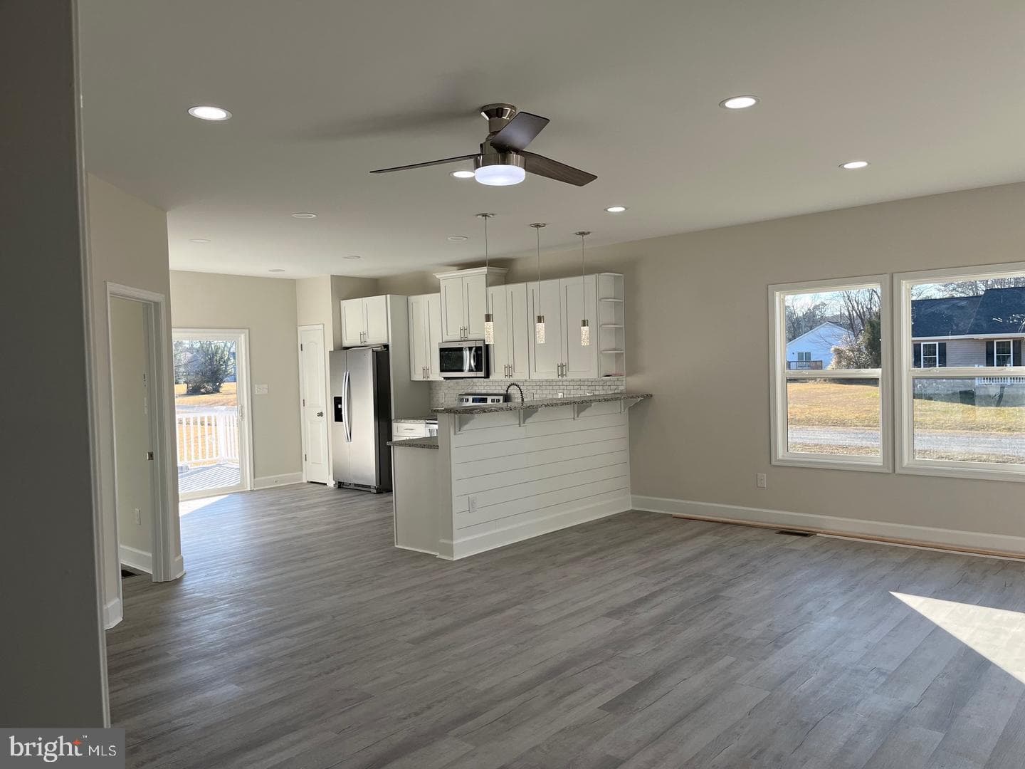 333 Azure Drive photo 5
