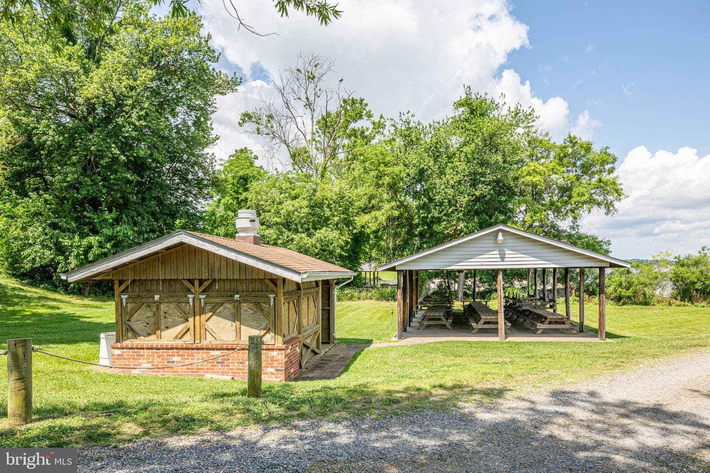 378 Latane Drive photo 25