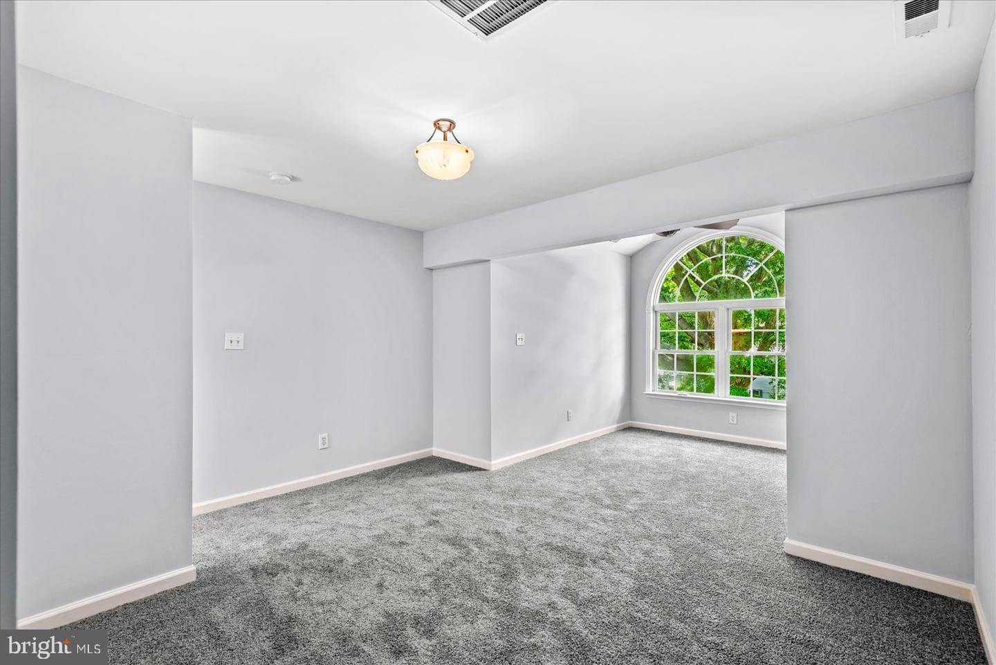 124 Cedar Avenue photo 22