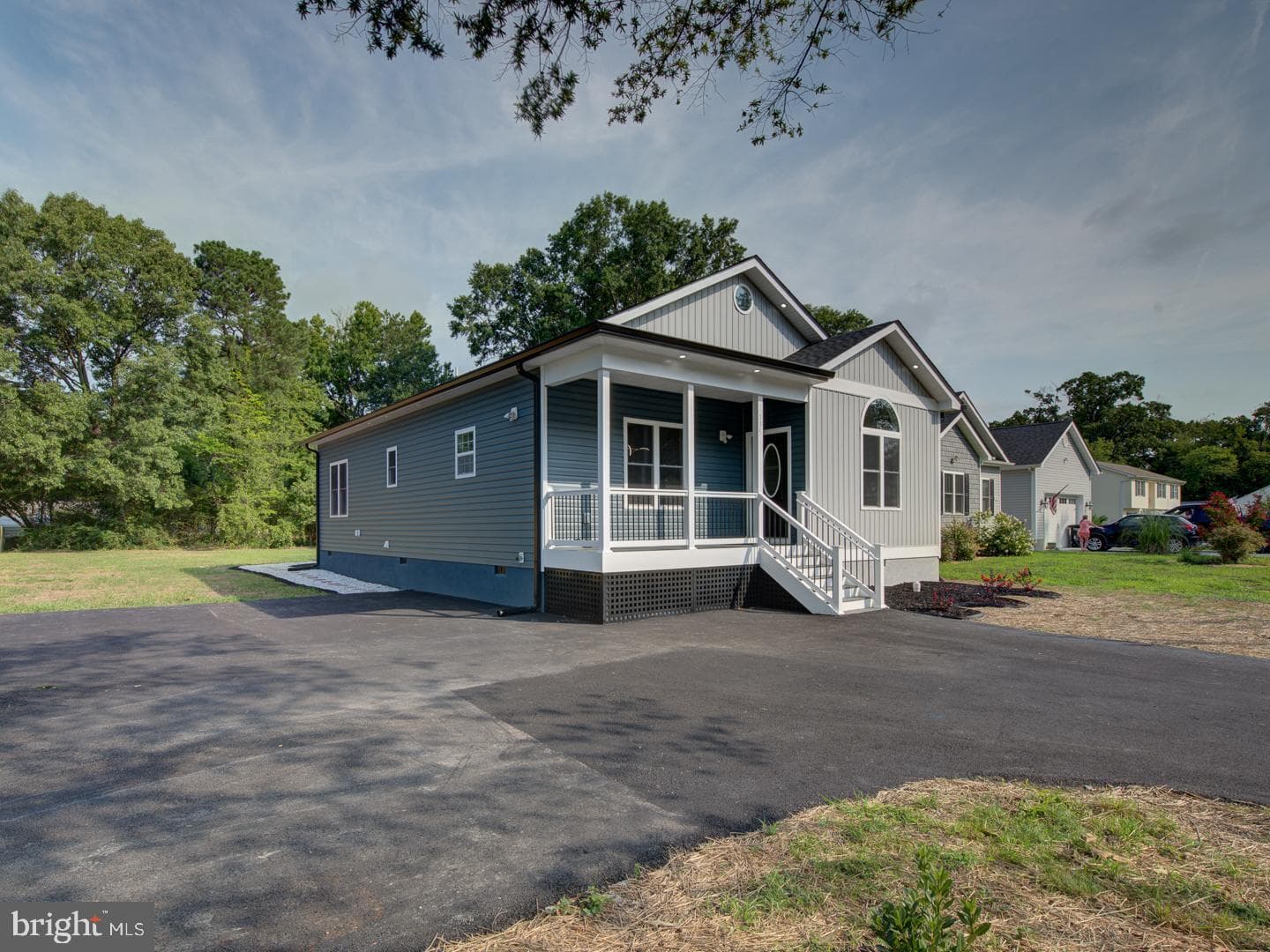 135 Locust Avenue photo 36