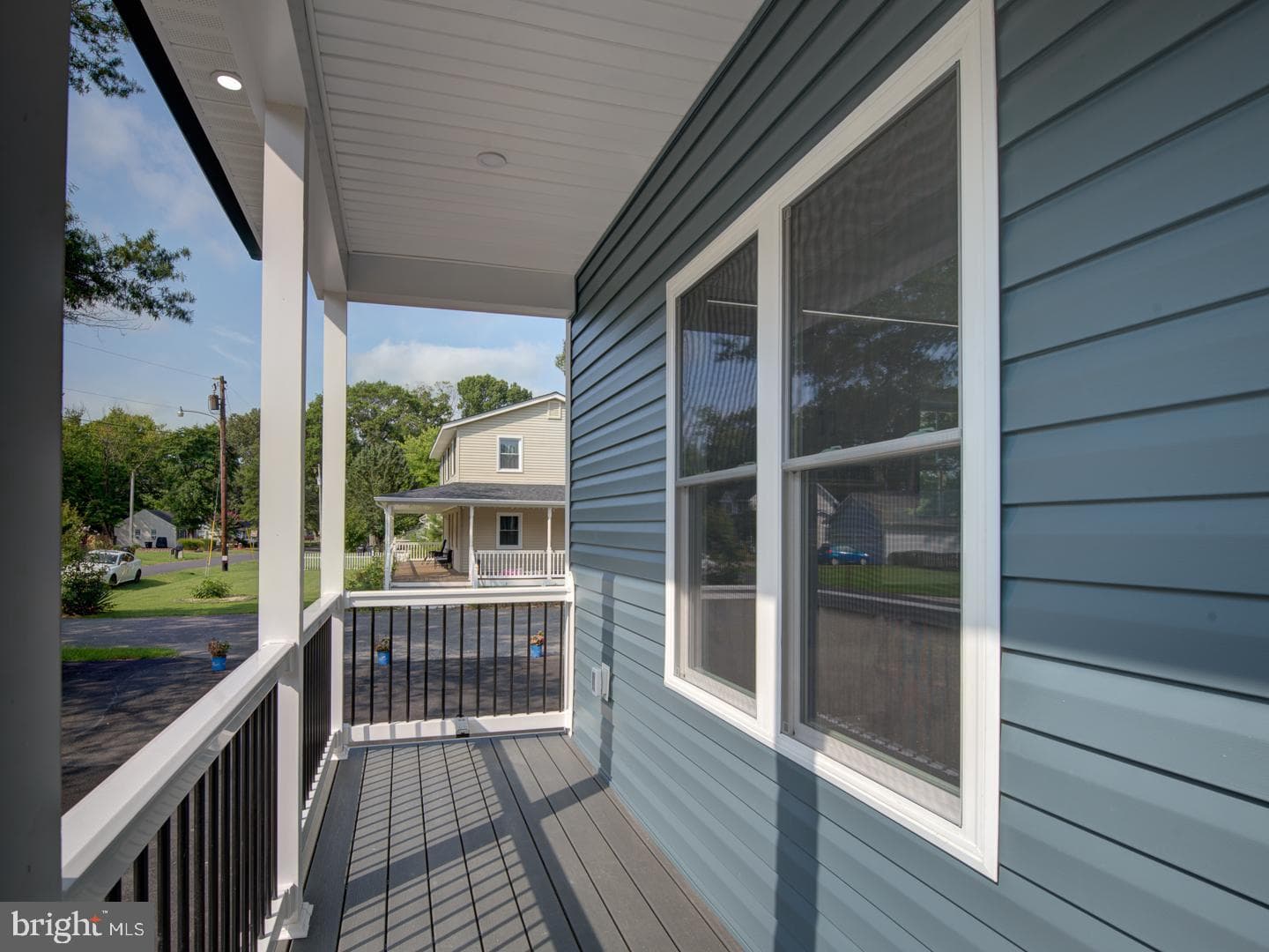135 Locust Avenue photo 38