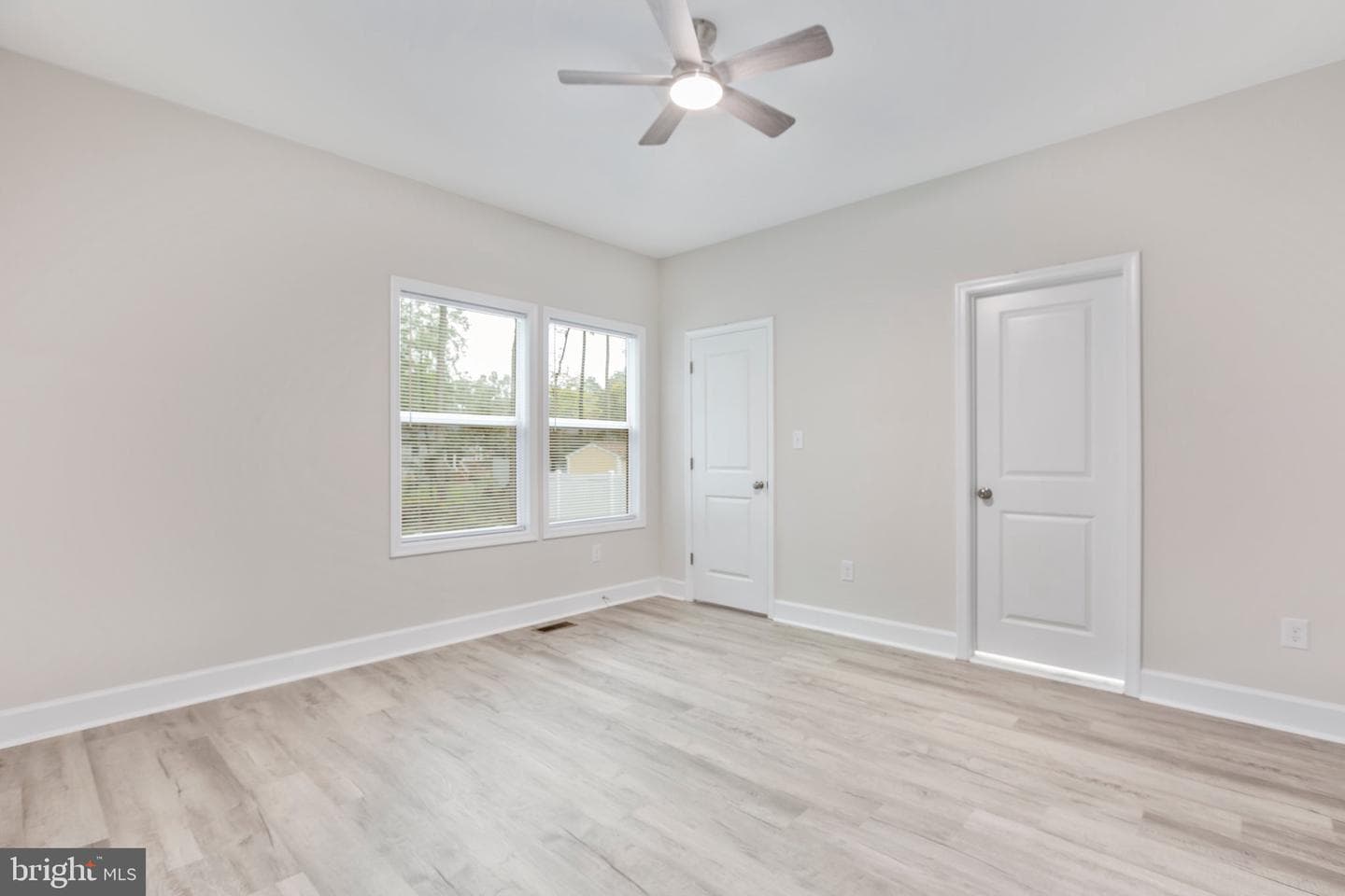 450 Lakeview Drive photo 21