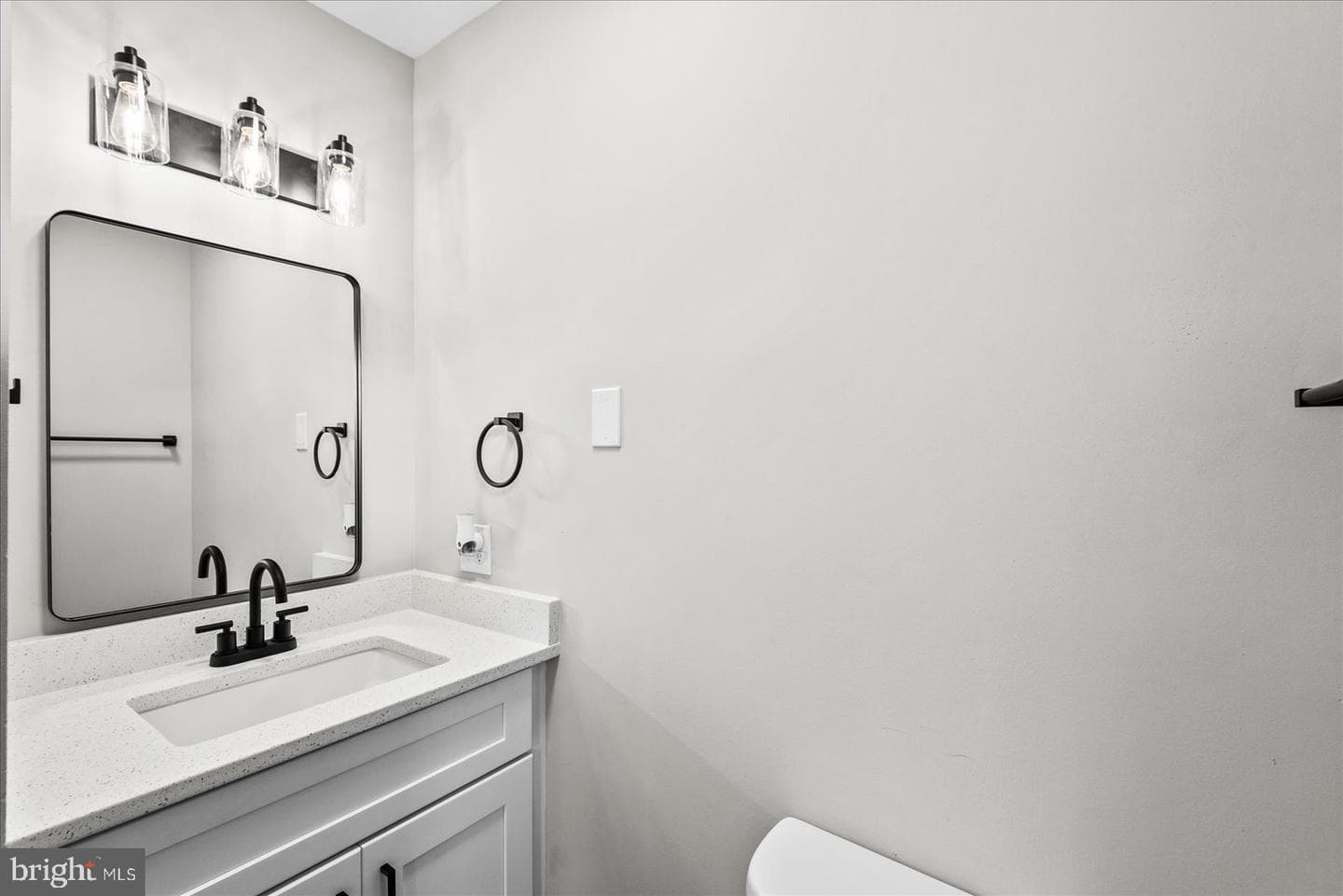 567 Mattox Avenue photo 10