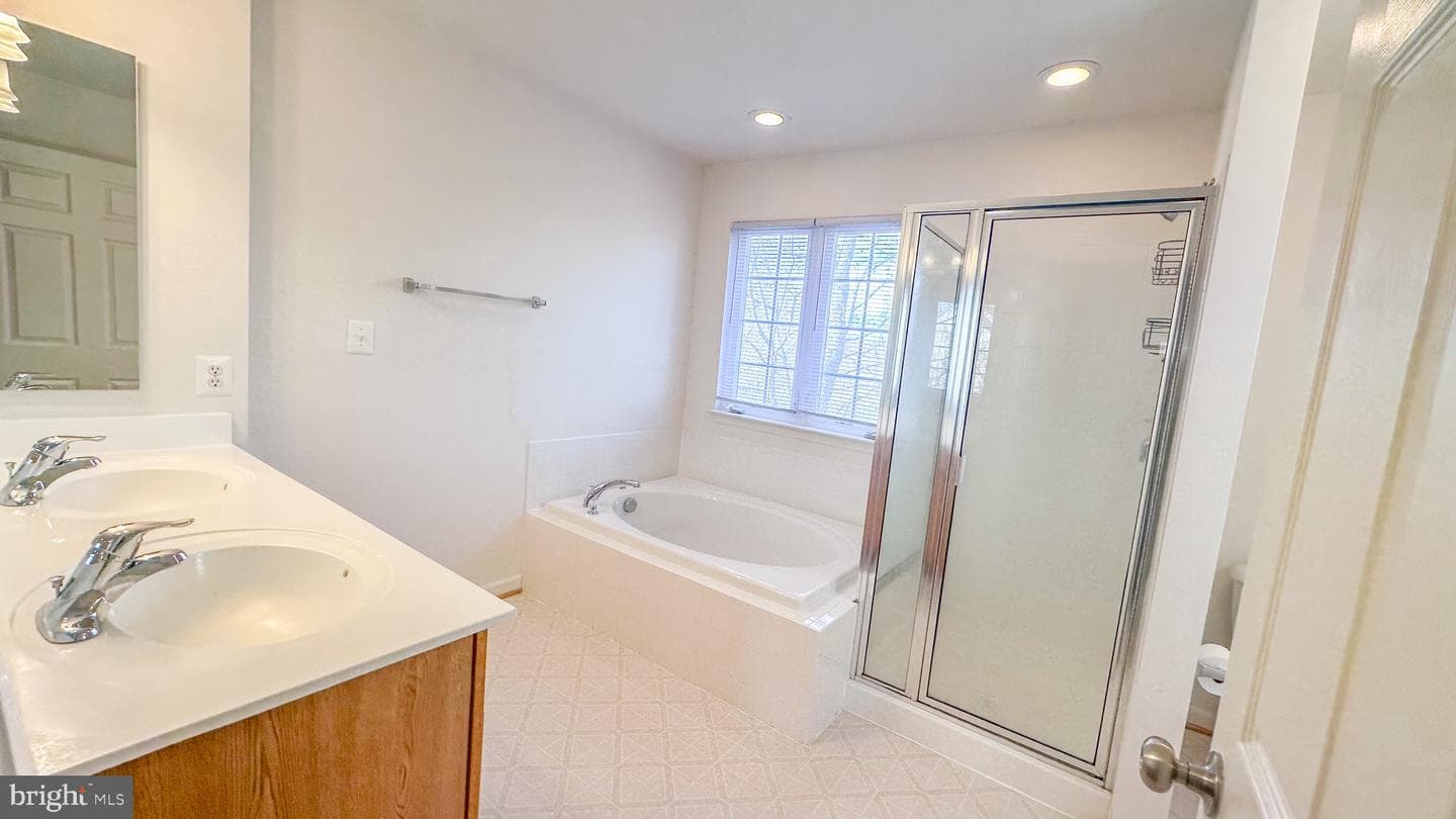 407 Monroe Point photo 18