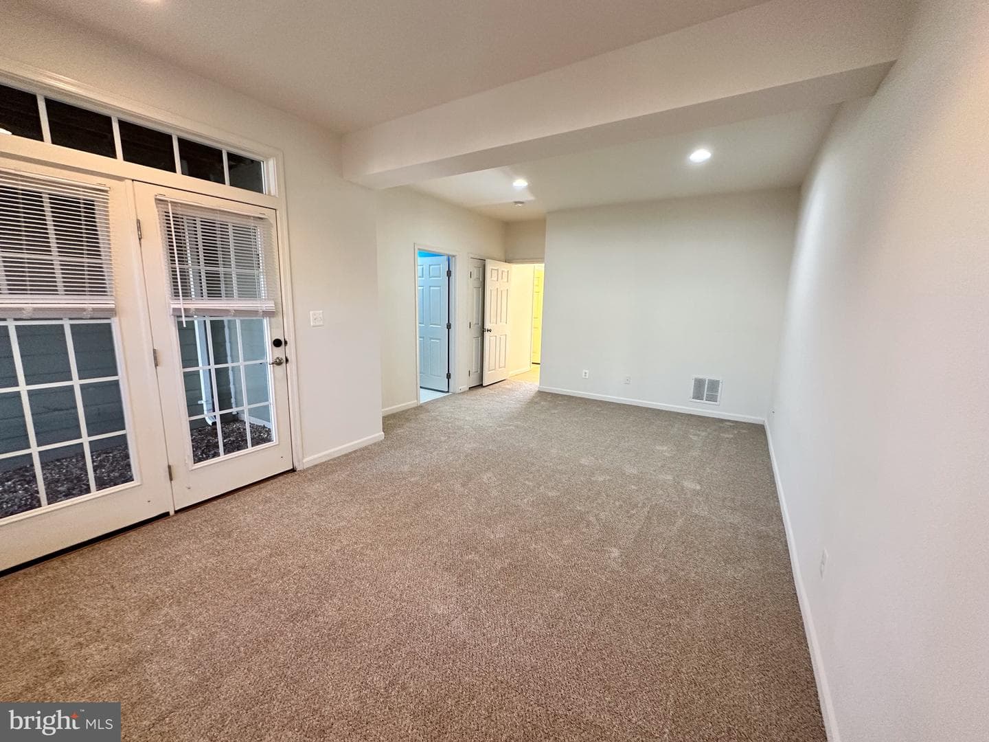 407 Monroe Point photo 28
