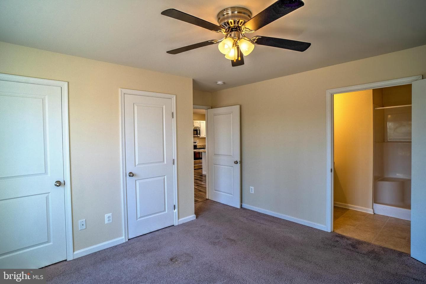 13 Heritage Lane photo 28