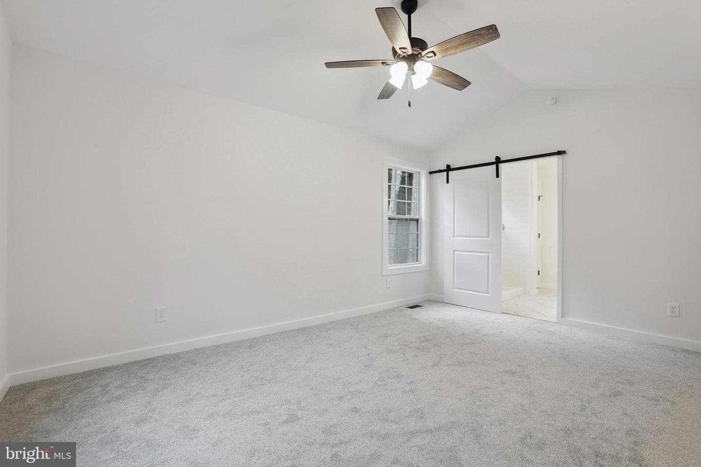 53 Artisan Drive photo 24