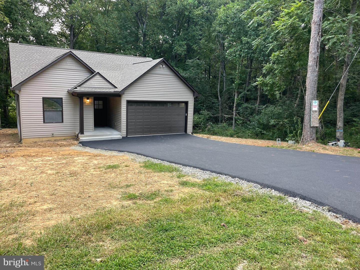 53 Artisan Drive photo 3