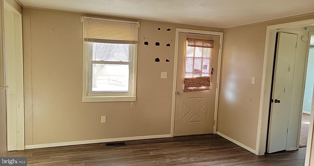 583 Holly Way photo 5