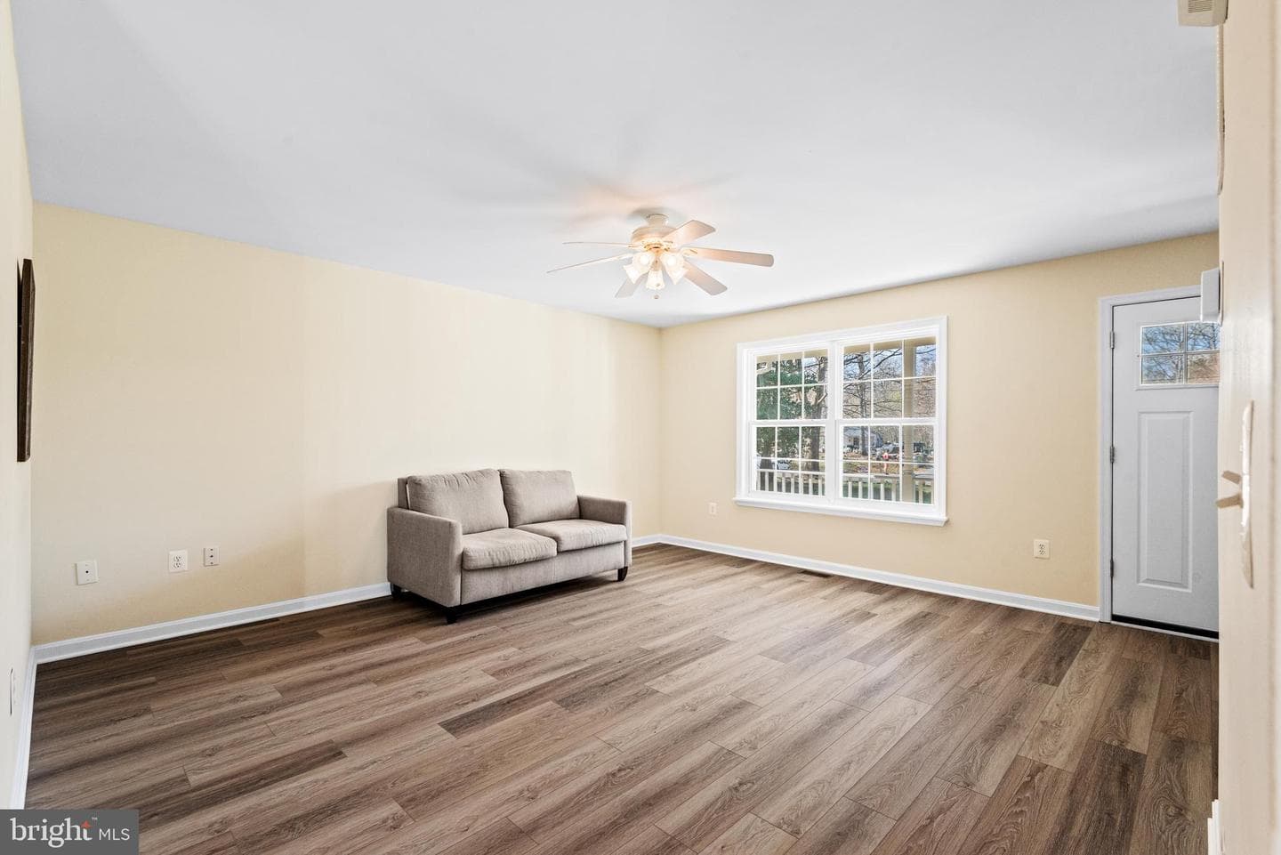 198 Federalist Way photo 6