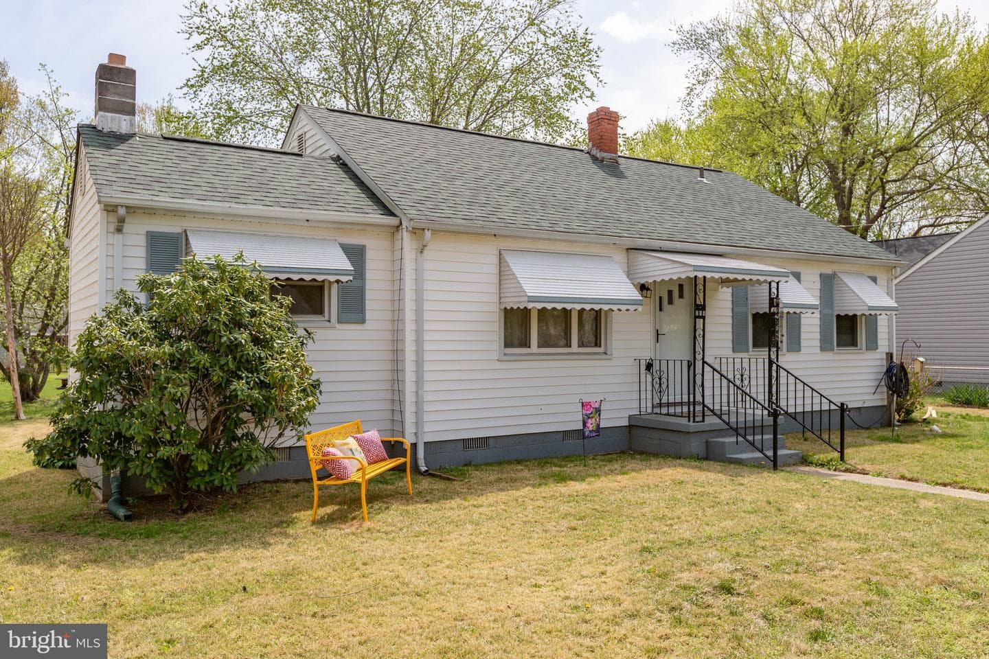 216 Locust Avenue photo 33
