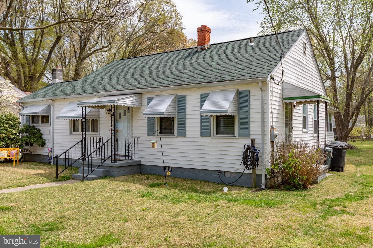 216 Locust Avenue photo 35