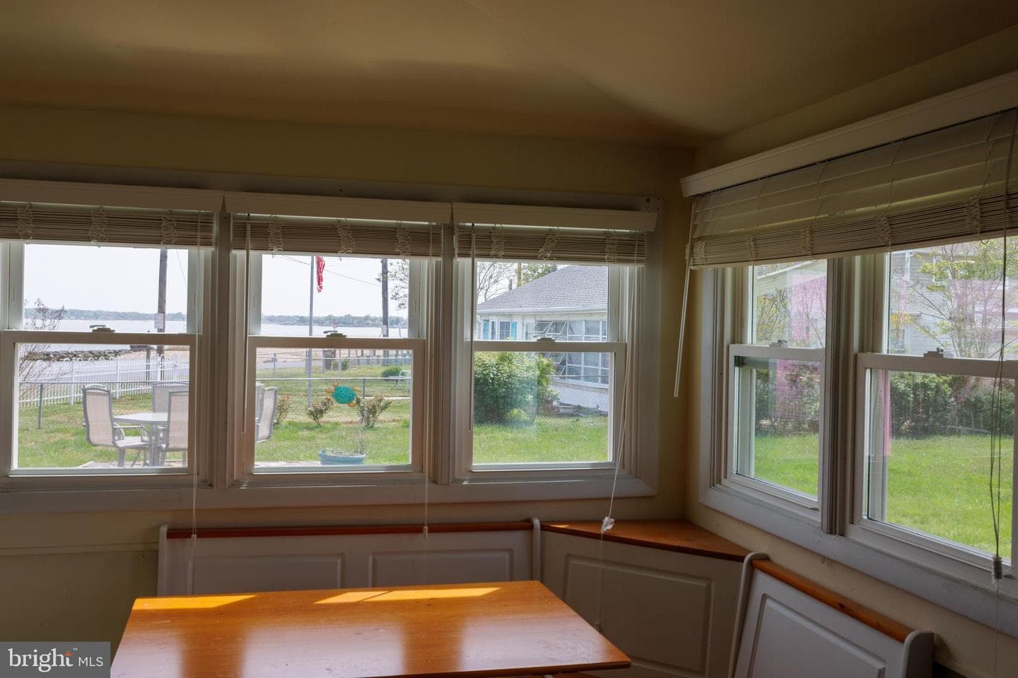 1519 Irving Avenue photo 45