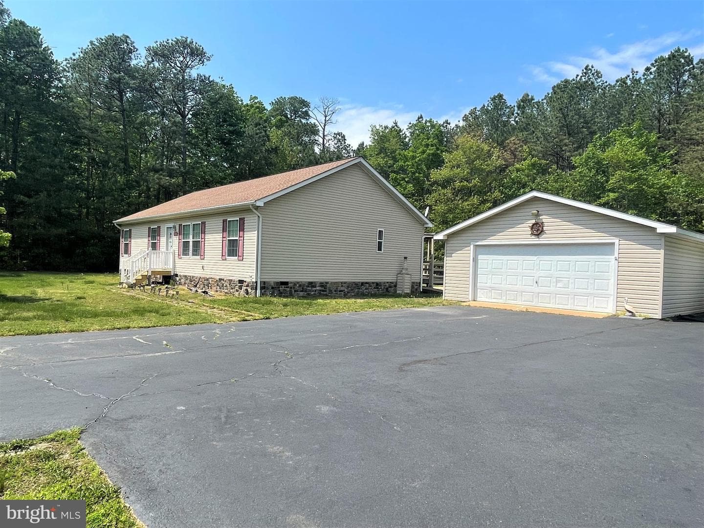 416 Monticello Drive photo 2