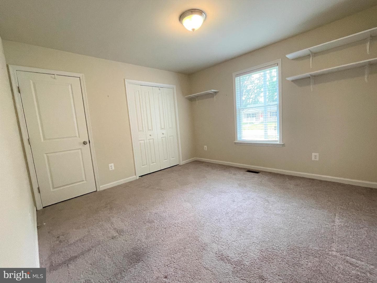 94 Oak Lane photo 11