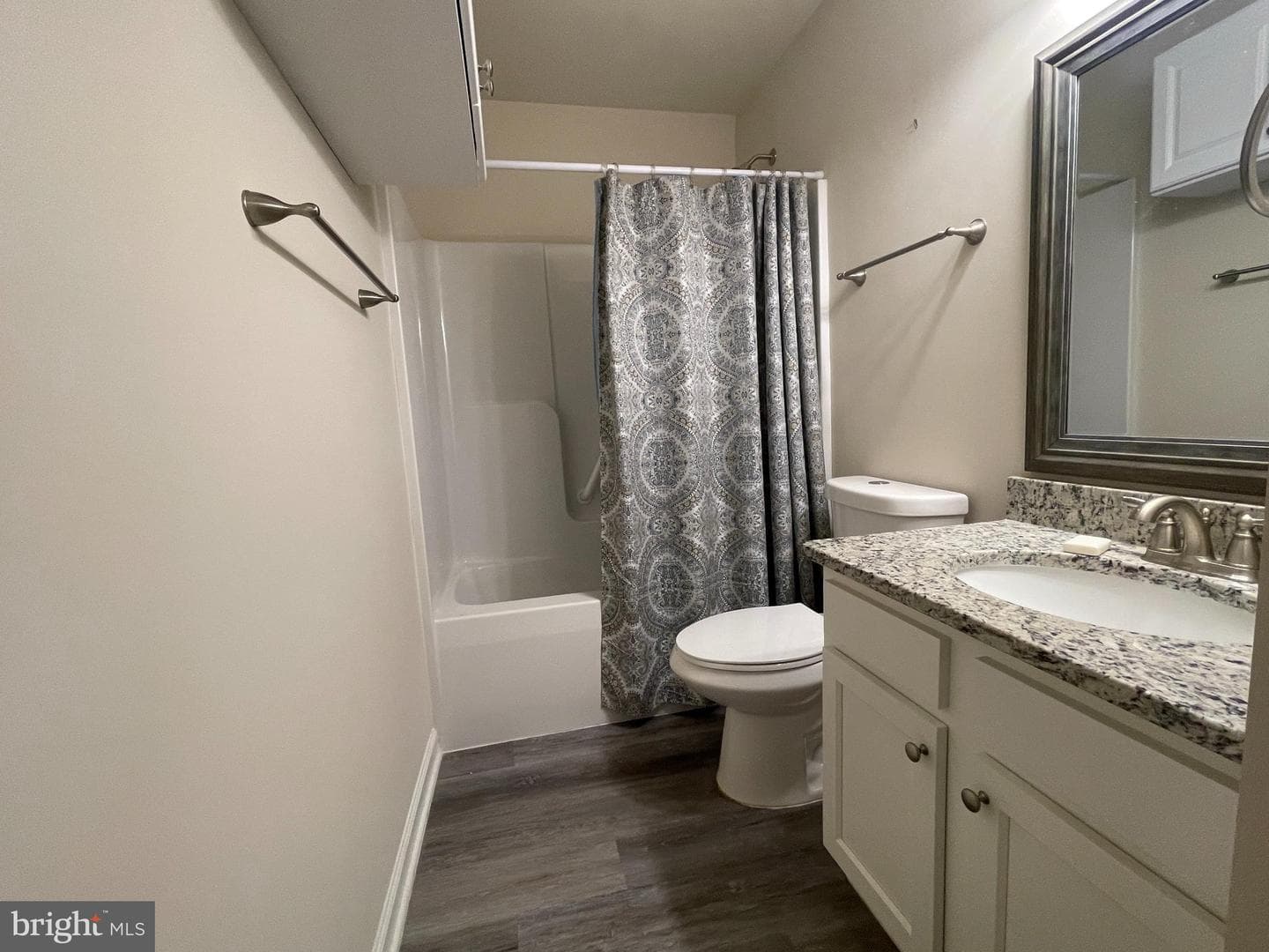 94 Oak Lane photo 17