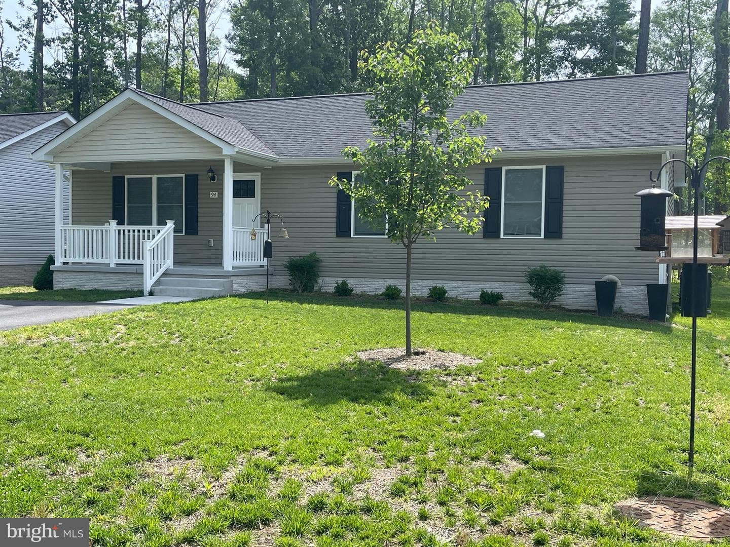 94 Oak Lane photo 2