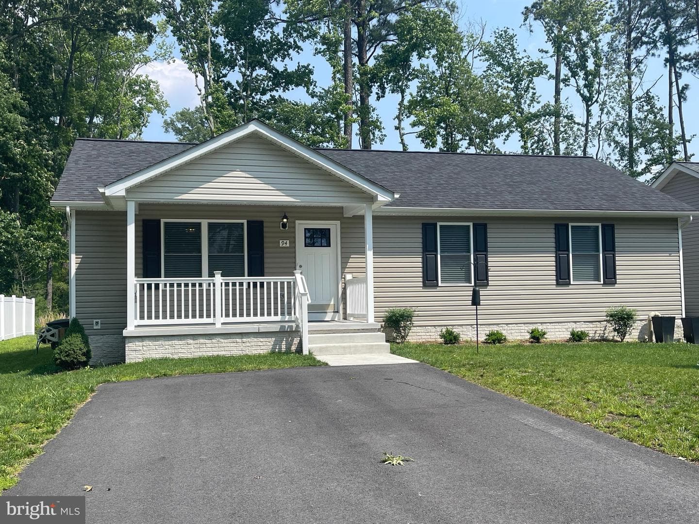94 Oak Lane photo 22