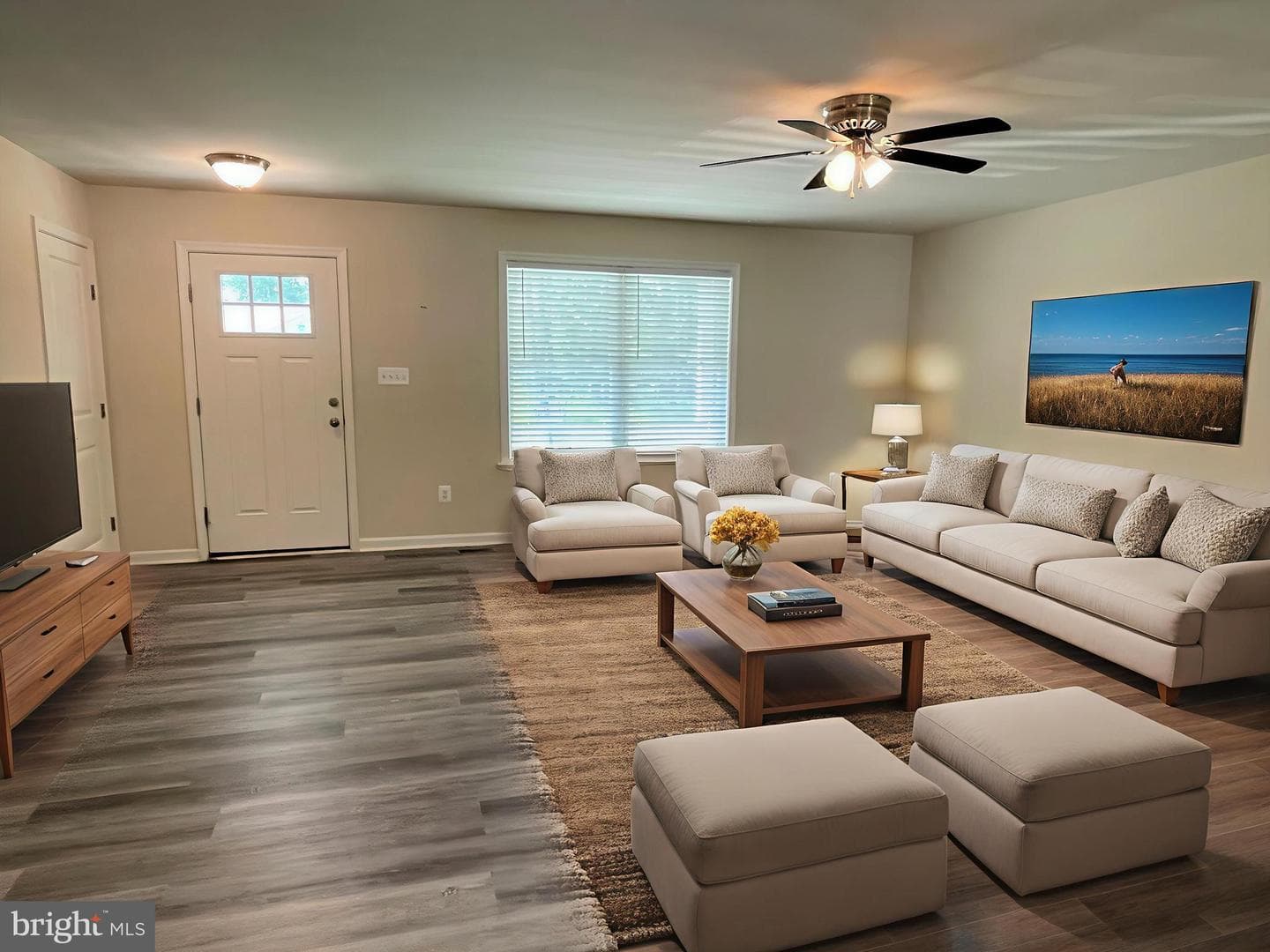 94 Oak Lane photo 3