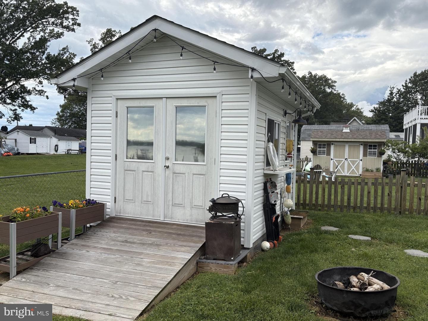 527 Monroe Bay Avenue photo 6
