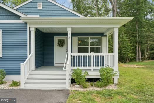 16 Placid Road photo 2