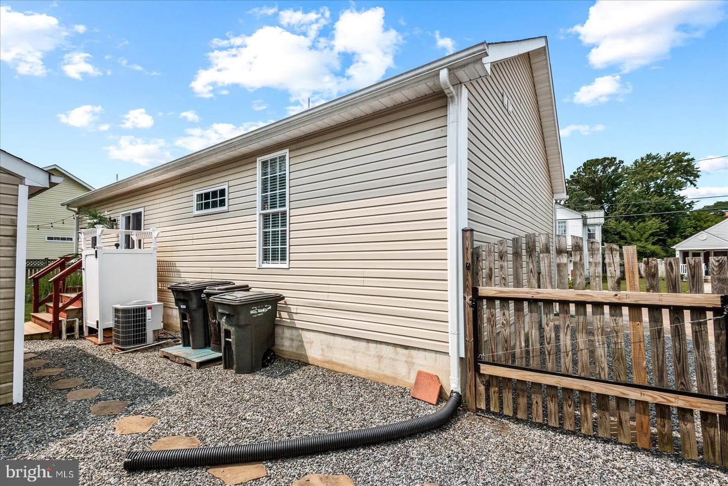 24 Bancroft Ave. photo 33