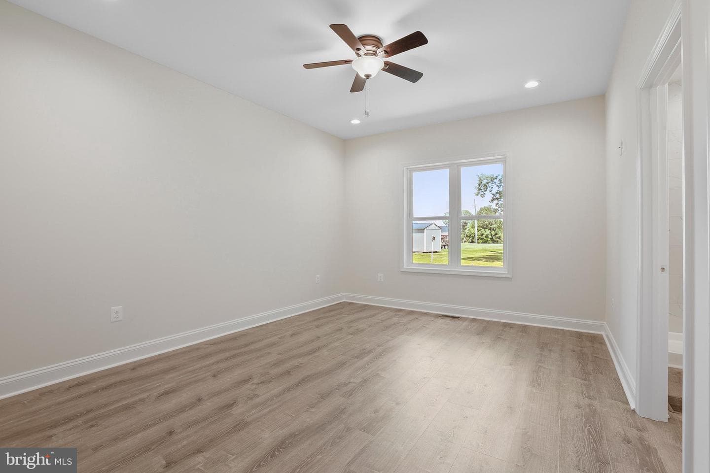 1448 Holly Vista photo 18